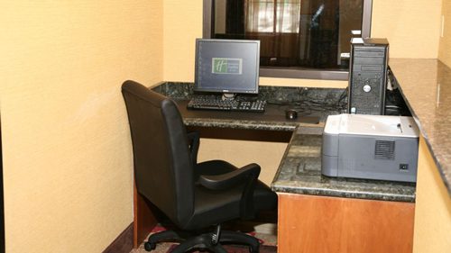 holiday_inn_express_suites_detroit_business_center