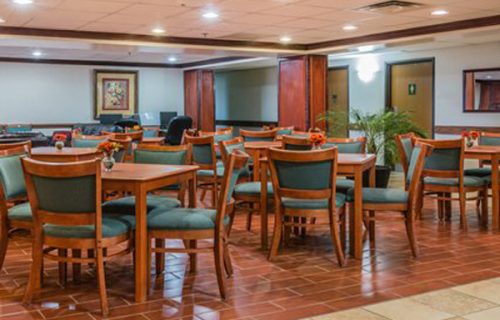 quality_inn_suites_romulus_rest